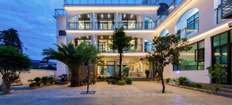 景逸温泉酒店(洱源牛街乡店)图片