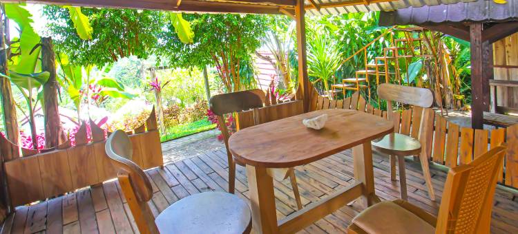 OYO 92419瑞江民宿-近克尔塔甘加瀑布(OYO 92419 Rejeng Homestay Near Kerta Gangga Waterfall)图片