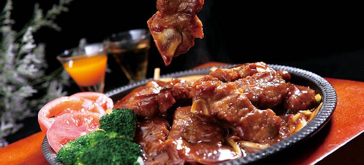 嘉峪关青年国际大酒店(大唐美食街迎宾湖店)图片