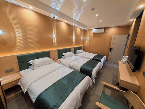 好运来·轻奢酒店(天全县中医院店)