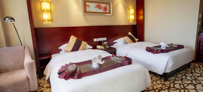 云南华地王朝大酒店图片