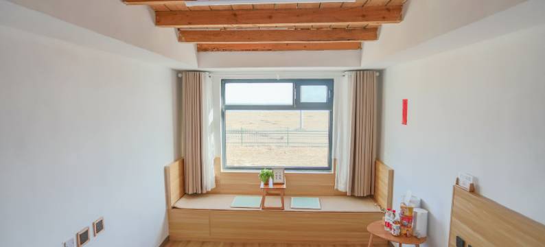 青海湖观山阅海民宿图片