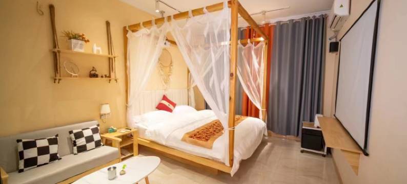 宸希影院客栈(洛阳火车站店)图片