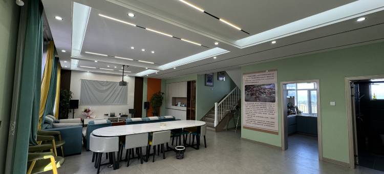 根据地民宿(伊犁州昭苏马场店)图片
