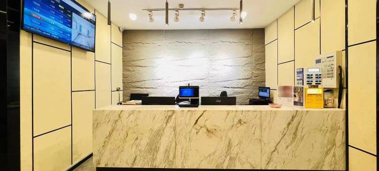 柏青酒店(哈密高铁站店)图片