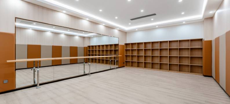 广州亮帆假日酒店(设计之都江夏地铁站店)图片