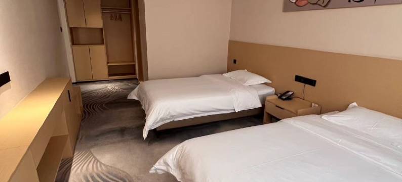 云鼎民宿(枣阳高铁站店)图片