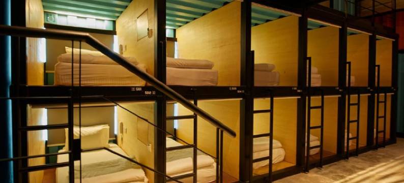 客宿站-空侧区域 吉隆坡国际机场二号航站楼(Capsule Transit KLIA2 Airside)图片