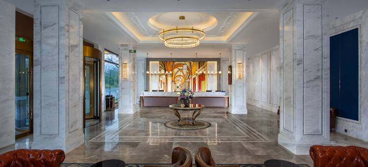 维也纳国际酒店(盐亭龙凤谷店)图片