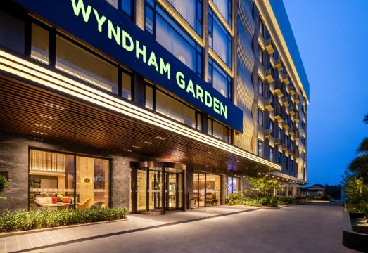 Wyndham Garden Shanghai Pudong Hotel Overview