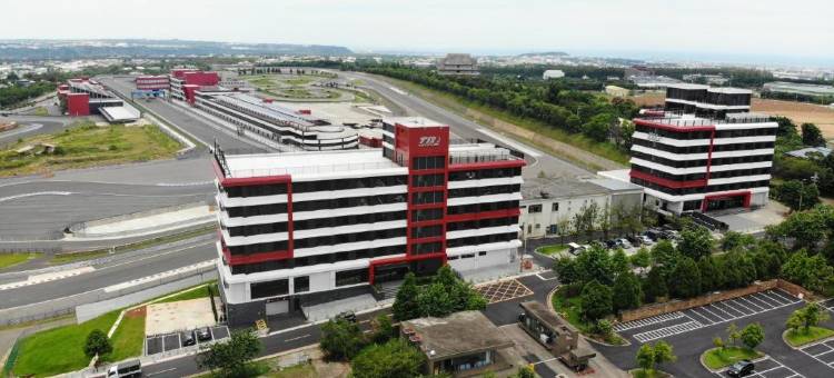 丽宝赛车主题旅店图片