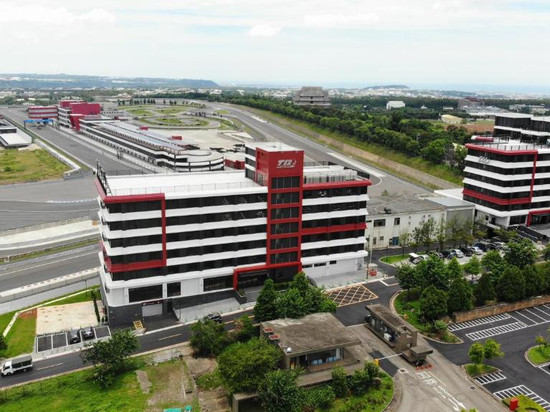 丽宝赛车主题旅店