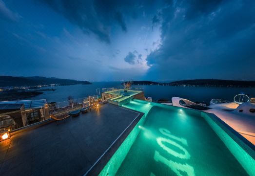 DALI JOY LUCK QINGSHI RESORT HOTEL Hotel Overview