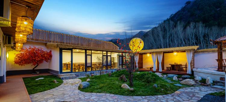 知见山行民宿(五台山风景区店)图片