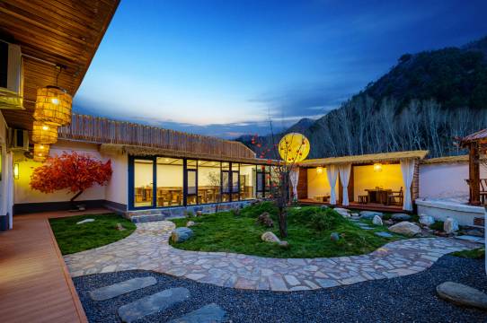 知见山行民宿(五台山风景区店)