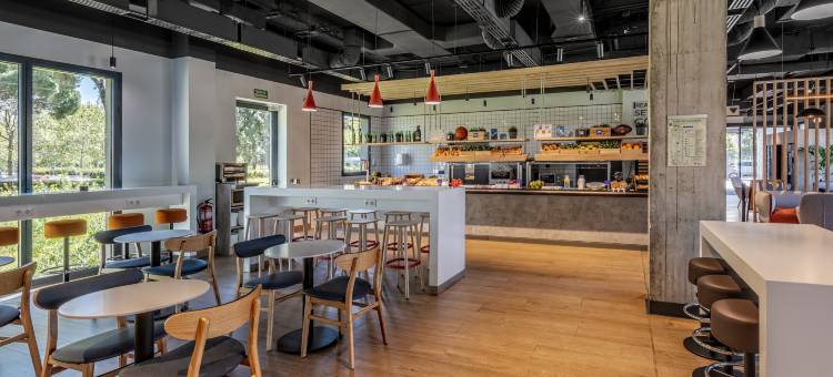 宜必思快捷马德里机场酒店(2023 年 12 月开业)(Ibis Budget Madrid Aeropuerto)图片