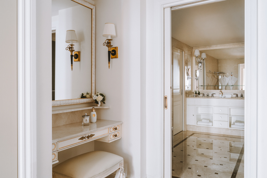 Hotel Splendide Royal Paris - Relais & Châteaux Over view