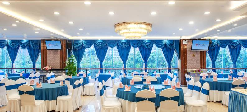 海口鑫源温泉大酒店(骑楼老街日月广场免税店)图片