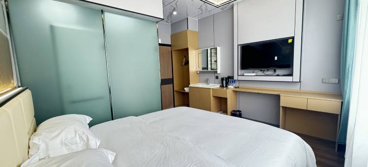 碌曲郎木寺红石崖假日宾馆图片