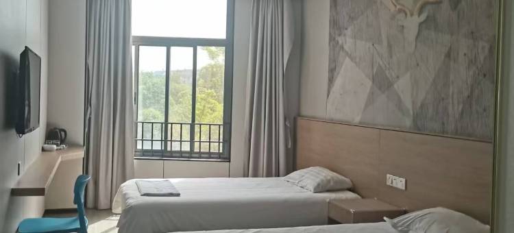 锐思特逸致酒店(南京河海大学佛城西路地铁站店)图片