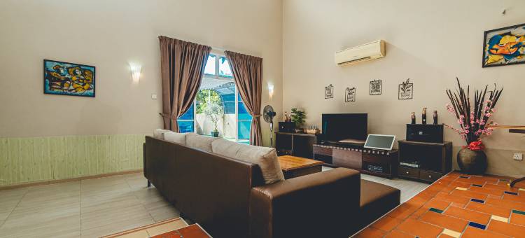 Batu Pahat Santalia Pool Villa 4BR 12pax图片