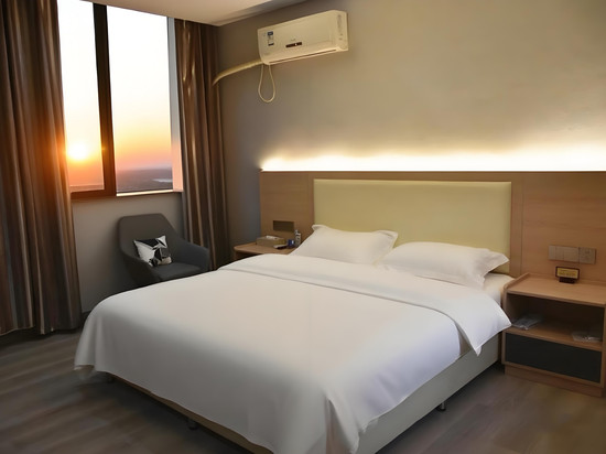 陆运酒店(内江四方块商圈店)