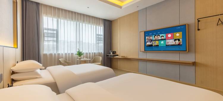 艺龙安云酒店(贵阳龙湾万达小河地铁站店)图片