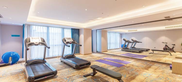 凯里亚德酒店(深圳麟恒广场六约地铁站店)图片