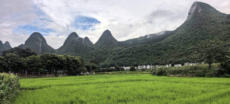 兴义万峰林行者之家图片