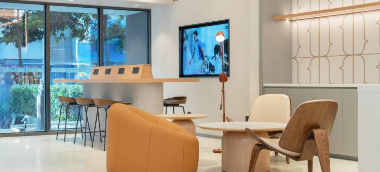 如家商旅酒店(深圳华强北燕南地铁口店)图片