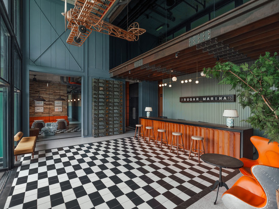 甜蜜玛丽娜精品酒店-飞行员-普吉机场