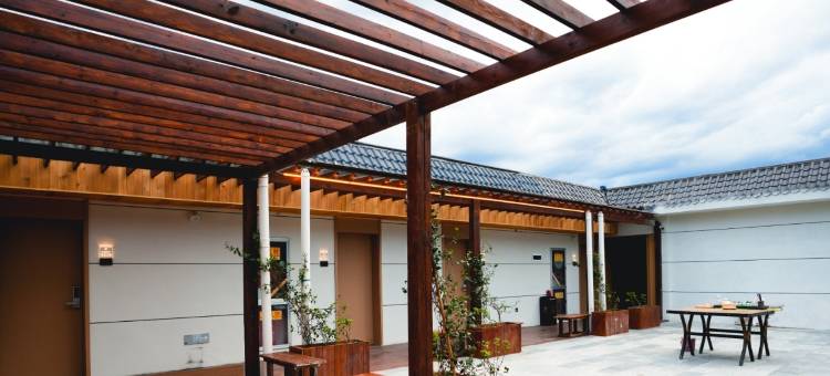 紫荆庭院酒店图片