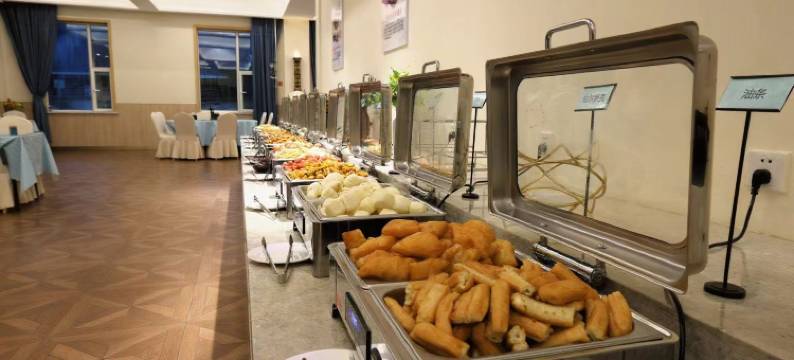 喀纳斯鸿福生态度假酒店图片