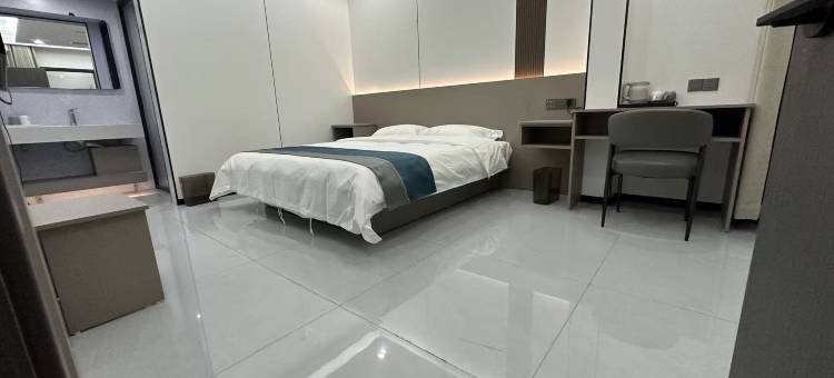 十三居酒店(连云港高铁站店)图片