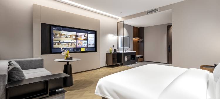 艺龙安云酒店(乌海高铁站滨河店)图片