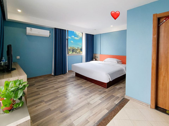 嘉途大酒店(开阳云开广场万象君汇店)