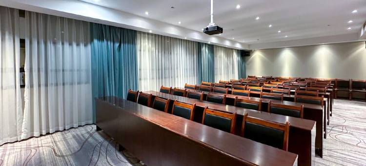 沄臻酒店(怀化火车站新天地广场店)图片