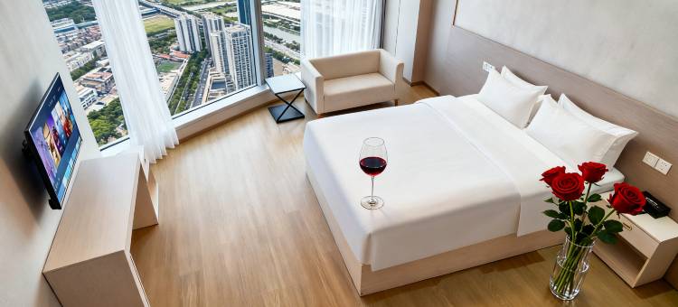 TOWO上品酒店(上饶市步行街金龙岗青年艺术街区店)图片