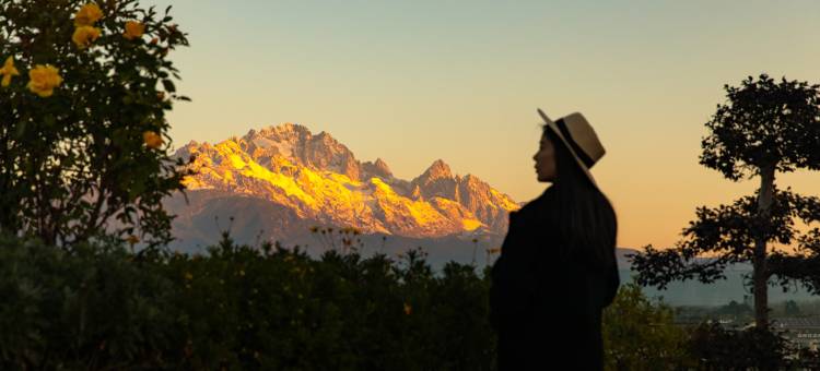 丽江古城汐屿山渡·日照金山·空中花园·360度高空全景度假酒店图片