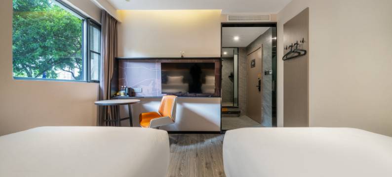 IU酒店(成都草堂北路地铁站店)图片