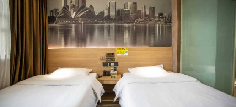 鹿佳主题酒店(襄阳人民广场拉美步行街店)图片