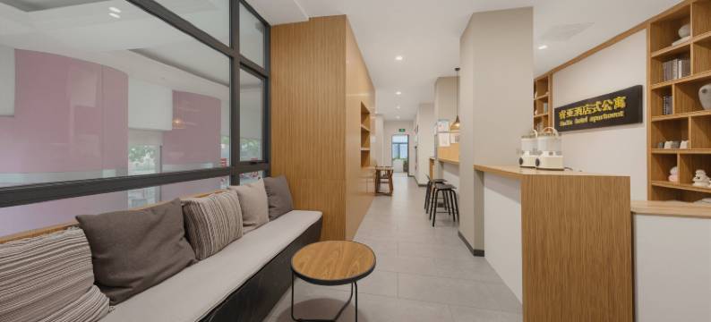 深圳睿亚酒店式公寓(华强北科学馆地铁站店)图片
