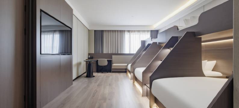 网鱼电竞民宿(江阴临港新城南理工店)图片