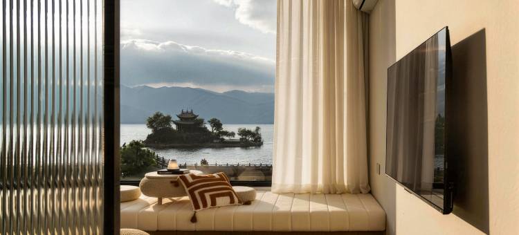 大理洱海挖色云南那年全海景客栈(小普陀店)图片