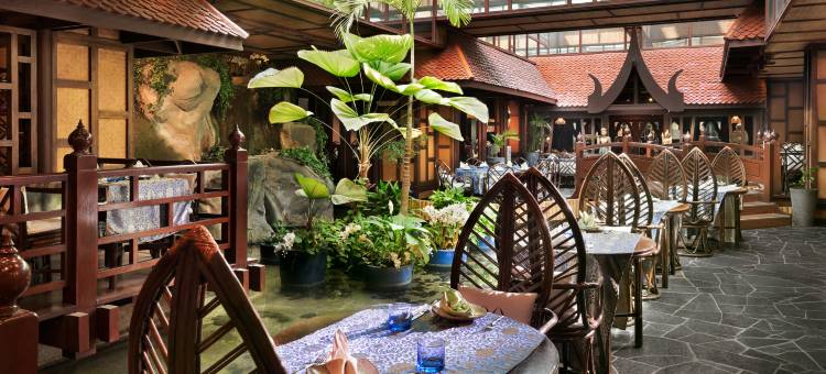 迪拜阿尔布斯坦瑞享酒店(Mövenpick Grand Al Bustan Dubai)图片