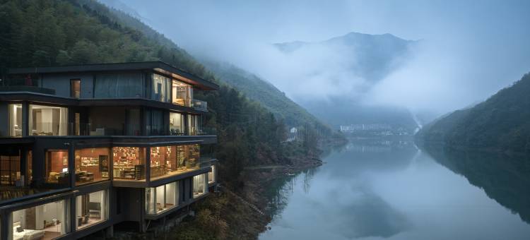 向野而生·神都武备(临安店)图片