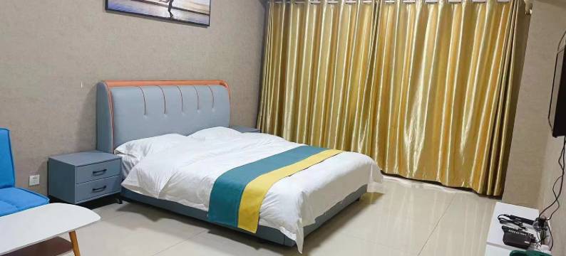 朋克精品酒店(洛阳龙门高铁宝龙广场店)图片