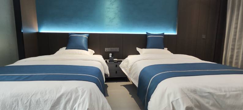 新华商务酒店(紫阳广场店)图片