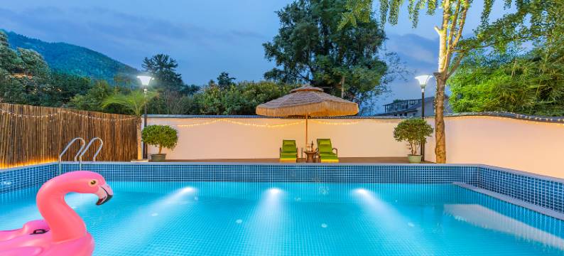 若灵家·溯溪星空泳池亲子度假galaxy美宿(余村两山店)图片