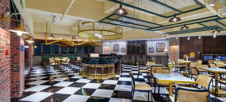 万澳青舍(深圳东站店)图片